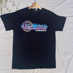 Gildan Black T-Shirt